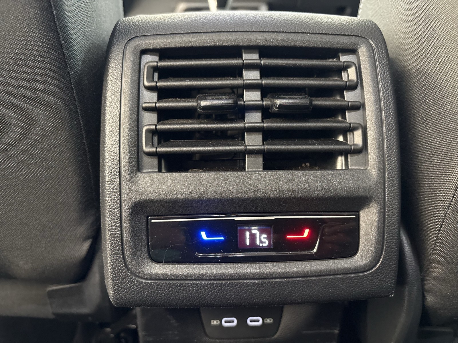 Volkswagen Golf VIII 1.5 MOVE ACC CARPLAY ALU SITZHEIZUNG