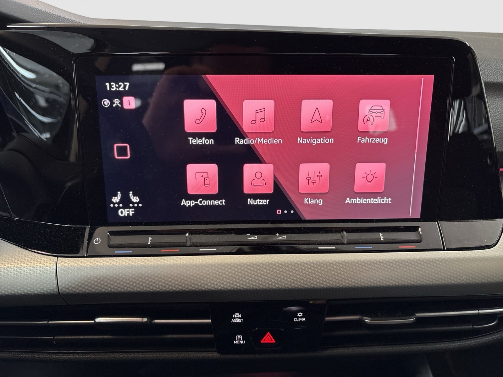 Volkswagen Golf VIII 1.0 eTSI MOVE CAM CARPLAY ALU SITZHEIZ
