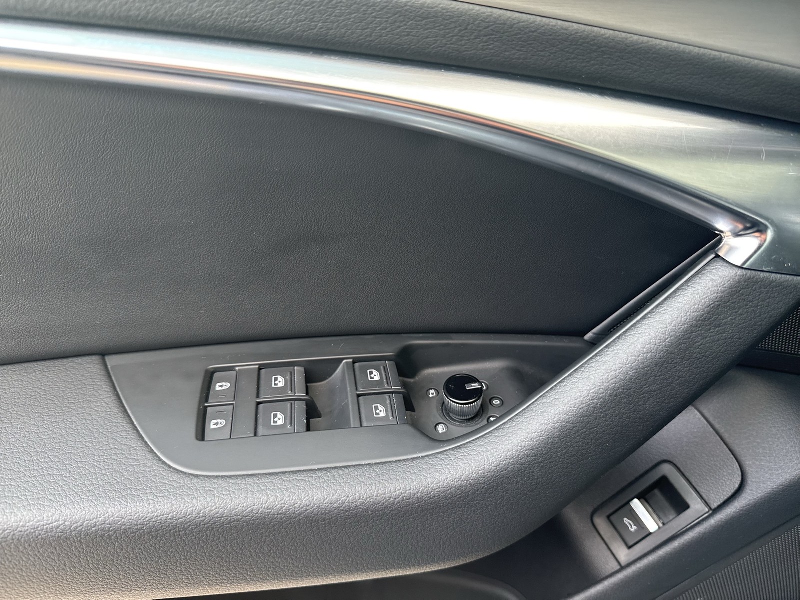 Audi A6 Avant 45 quattro S LINE AHK ACC LM20 E-KLAPPE