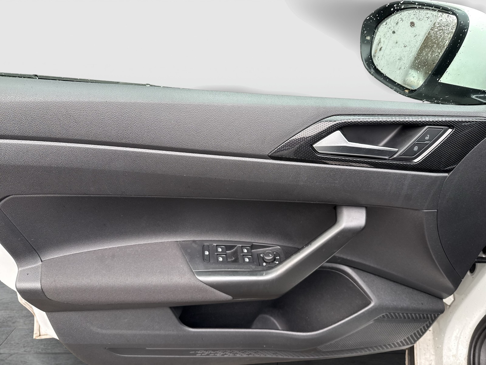 Volkswagen Taigo 1.0 LIFE CARPLAY ALU LED EINPARKHILFE DAB+