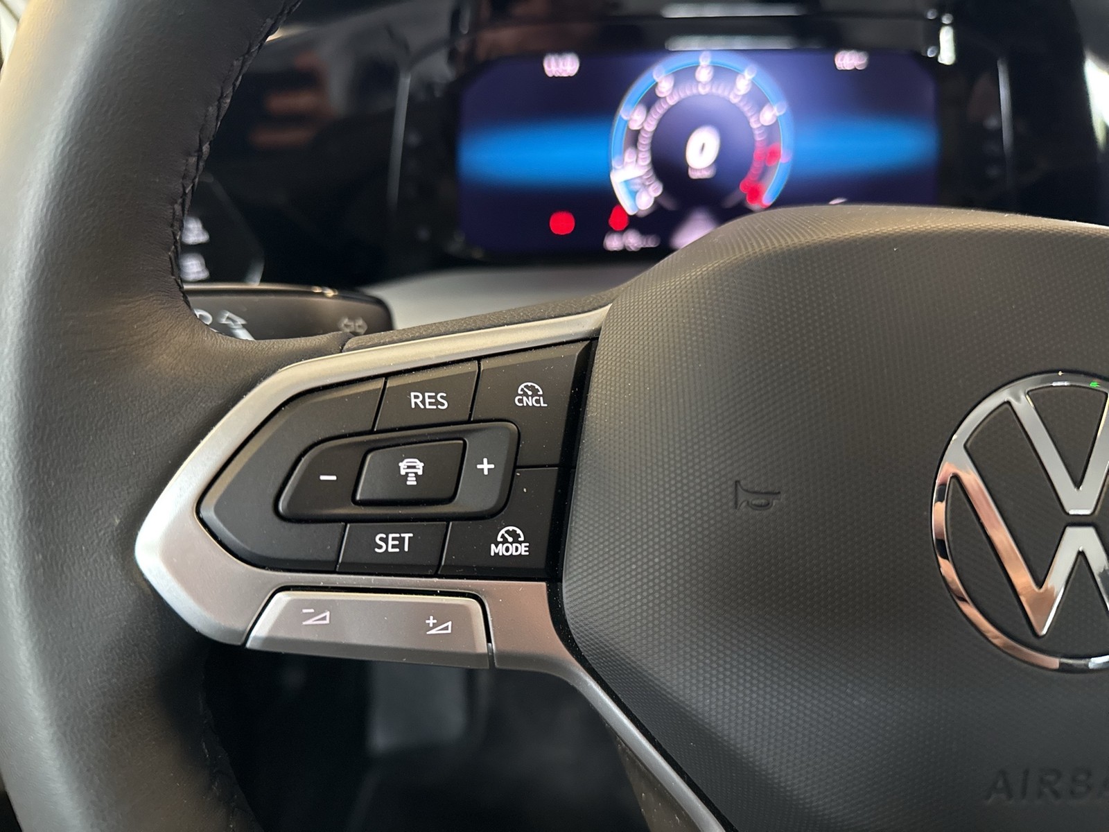 Volkswagen Golf VIII 1.5 LIFE FACELIFT ACC CARPLAY SITZHEIZ