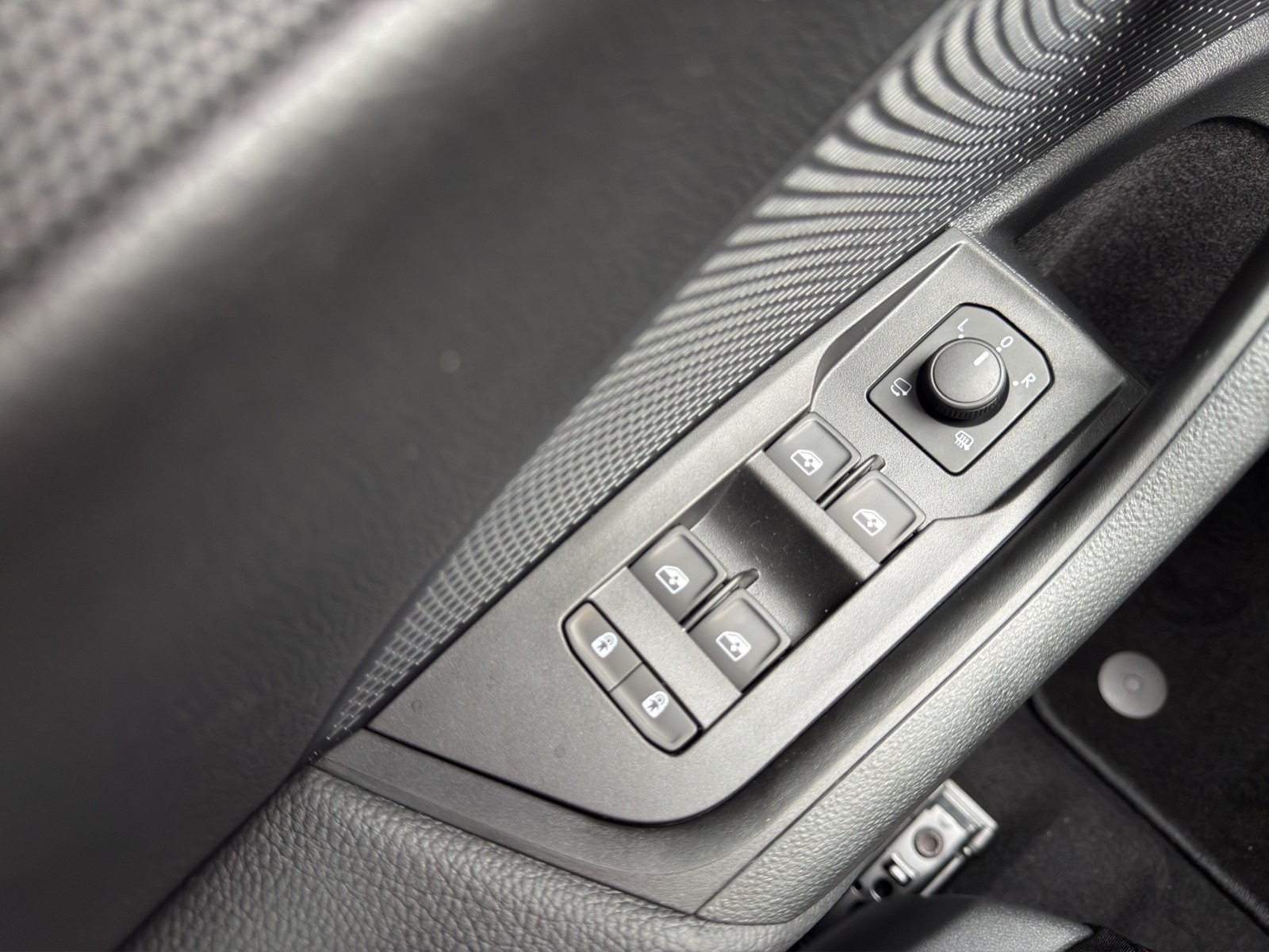 Skoda Octavia Combi 2.0 RS PANO AHK CAM ACC LM18 NAVI