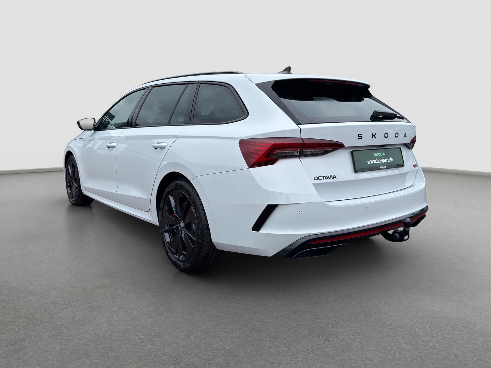 Skoda Octavia Combi 2.0 RS PANO AHK CAM ACC LM18 NAVI