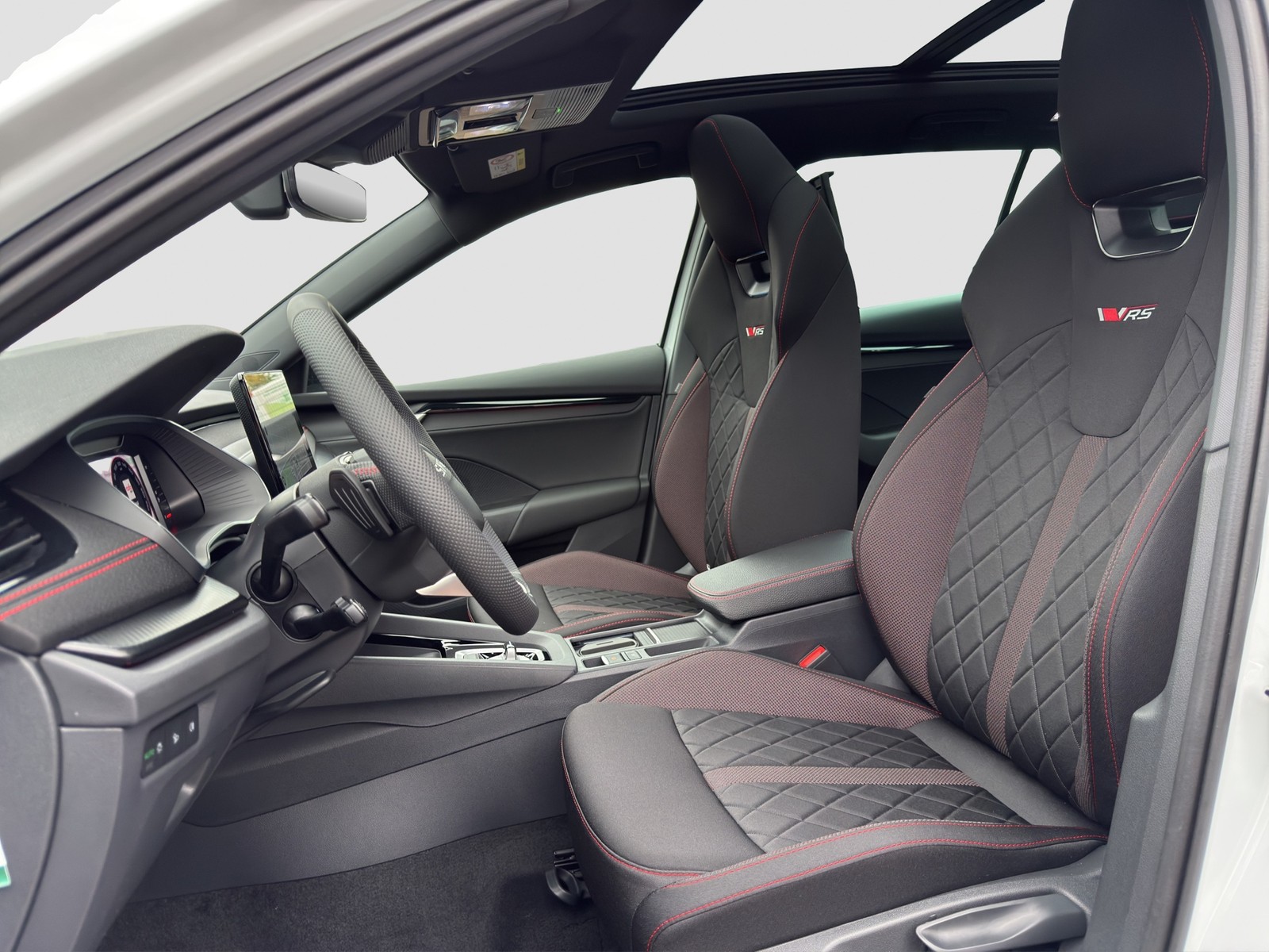 Skoda Octavia Combi 2.0 RS PANO AHK CAM ACC LM18 NAVI