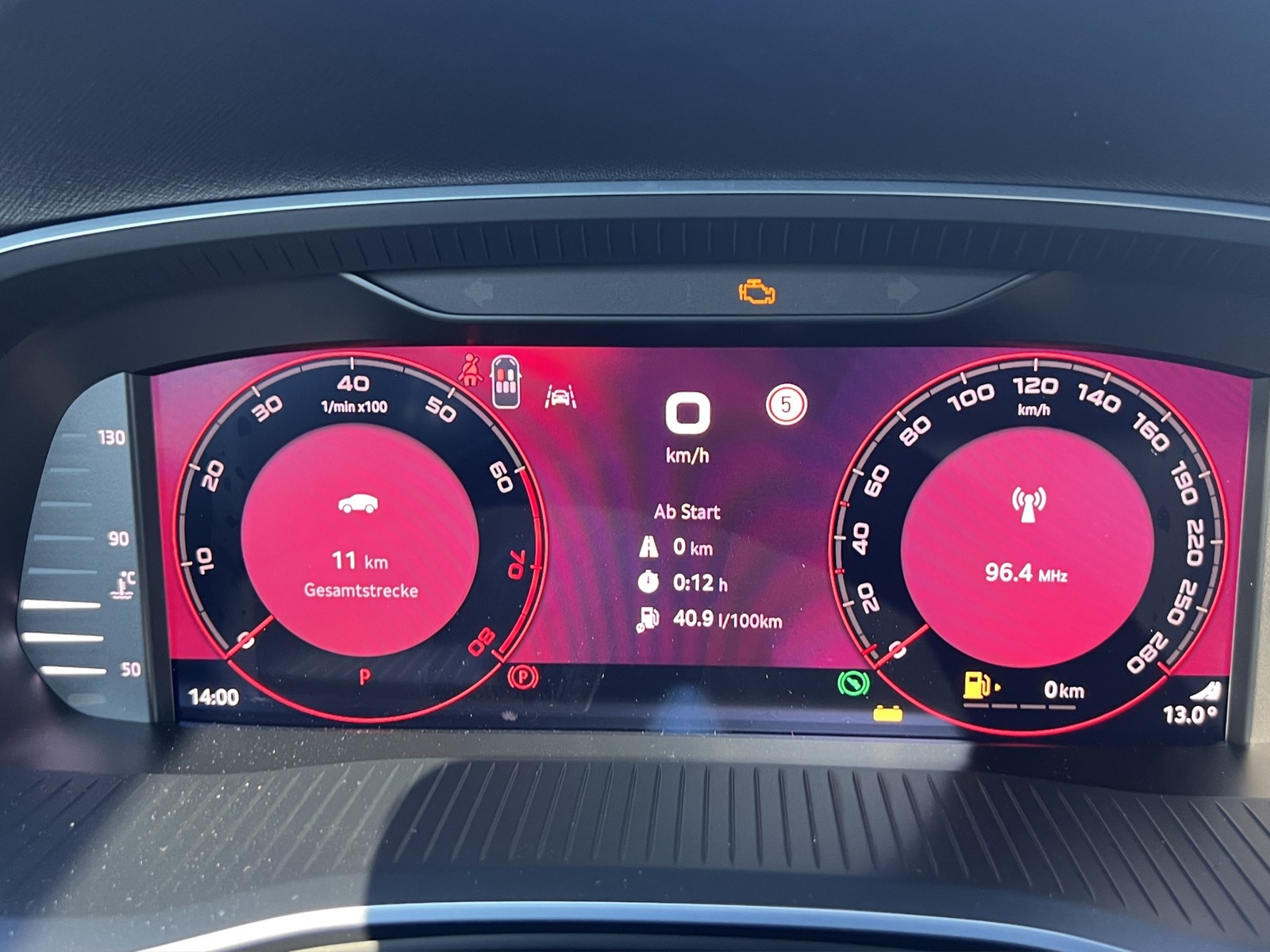 Skoda Octavia Combi 2.0 RS PANO AHK CAM ACC LM18 NAVI