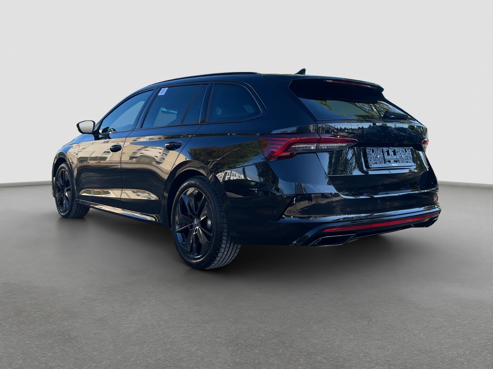 Skoda Octavia Combi 2.0 RS PANO AHK CAM ACC LM18 NAVI