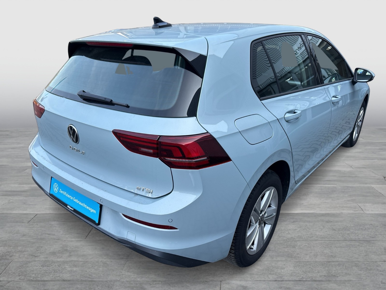 Volkswagen Golf VIII 1.5 eTSI LIFE FACELIFT ACC CARPLAY ALU