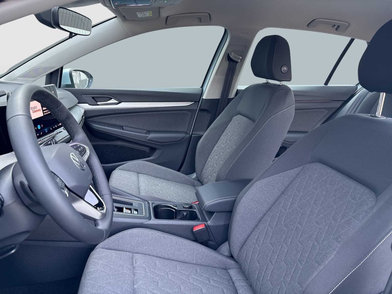 Volkswagen Golf VIII 1.5 eTSI LIFE FACELIFT ACC CARPLAY ALU