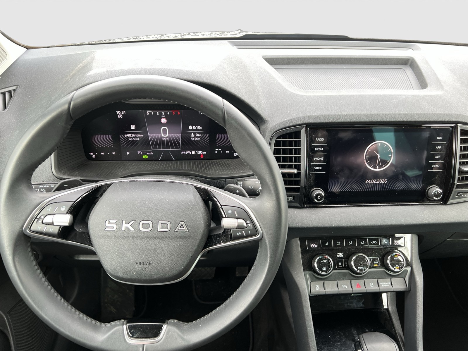 Skoda Karoq 2.0 TOUR STANDHZ. AHK CAM LM18 MATRIXLED