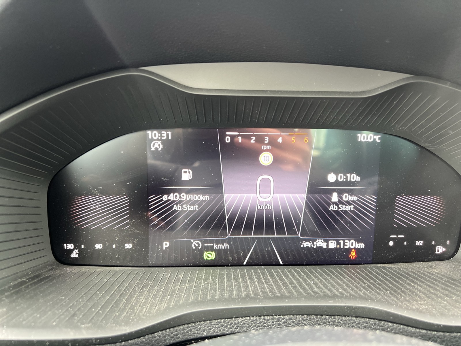 Skoda Karoq 2.0 TOUR STANDHZ. AHK CAM LM18 MATRIXLED