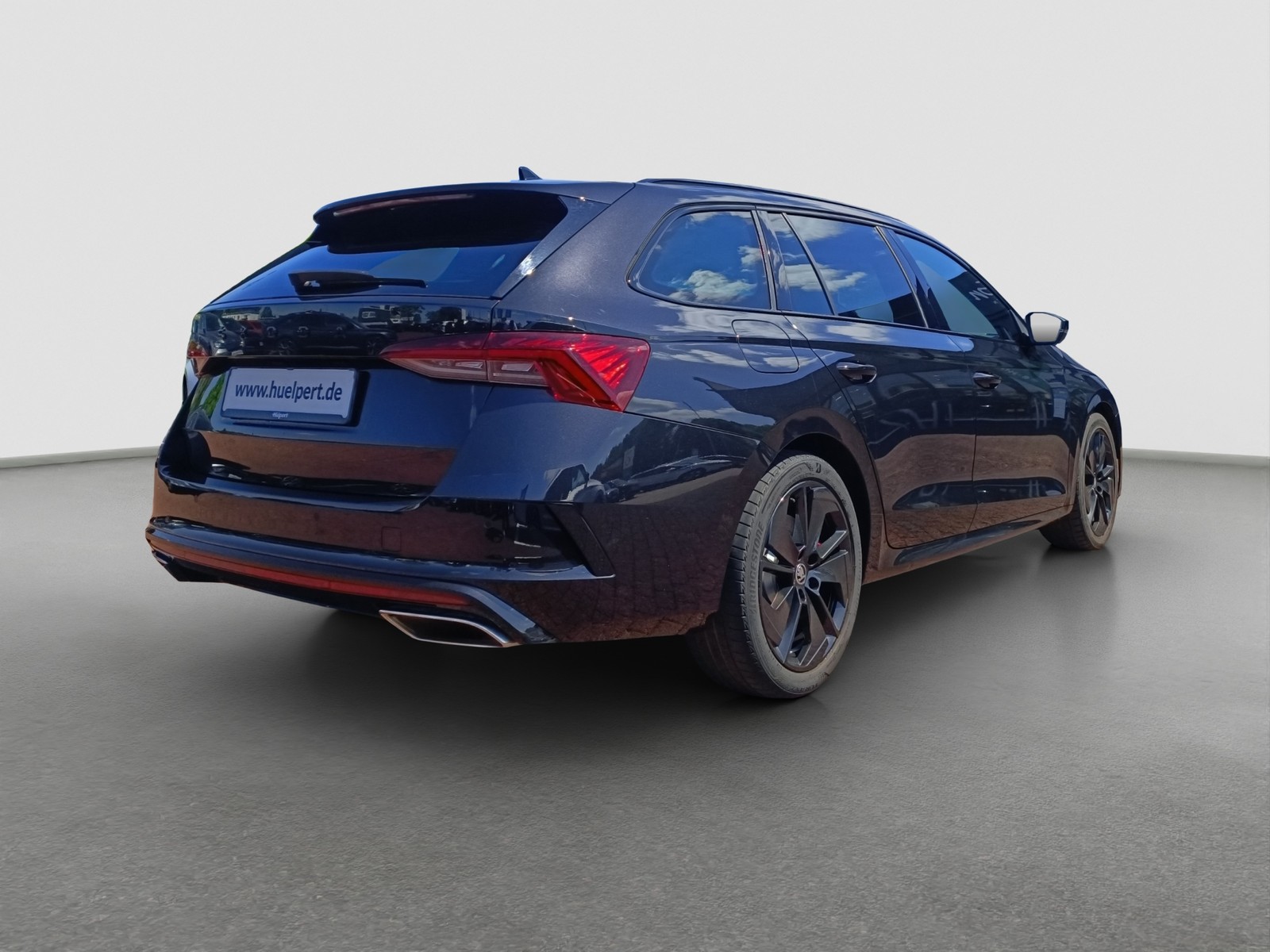 Skoda Octavia Combi 2.0 RS AHK LM18 NAVICOLUMBUS