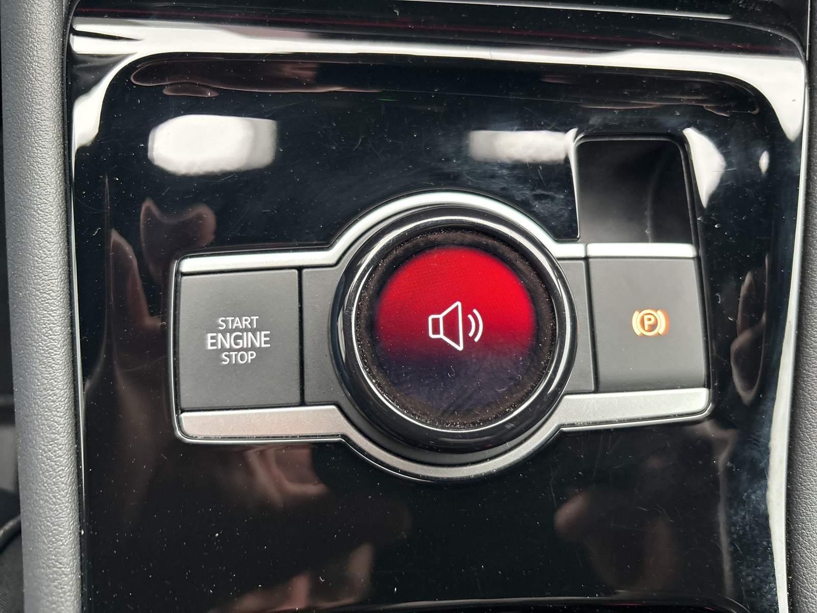 Volkswagen Tiguan 1.5 eTSI R-LINE NEUESMODELL LEDER AHK 20Z