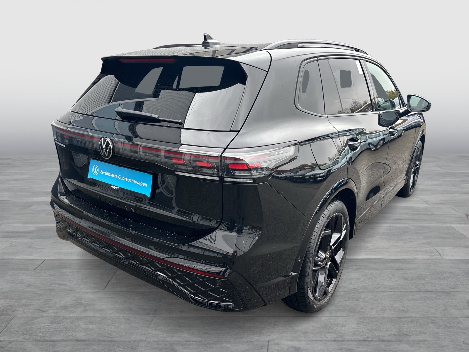 Volkswagen Tiguan 1.5 eTSI R-LINE NEUESMODELL LEDER AHK 20Z