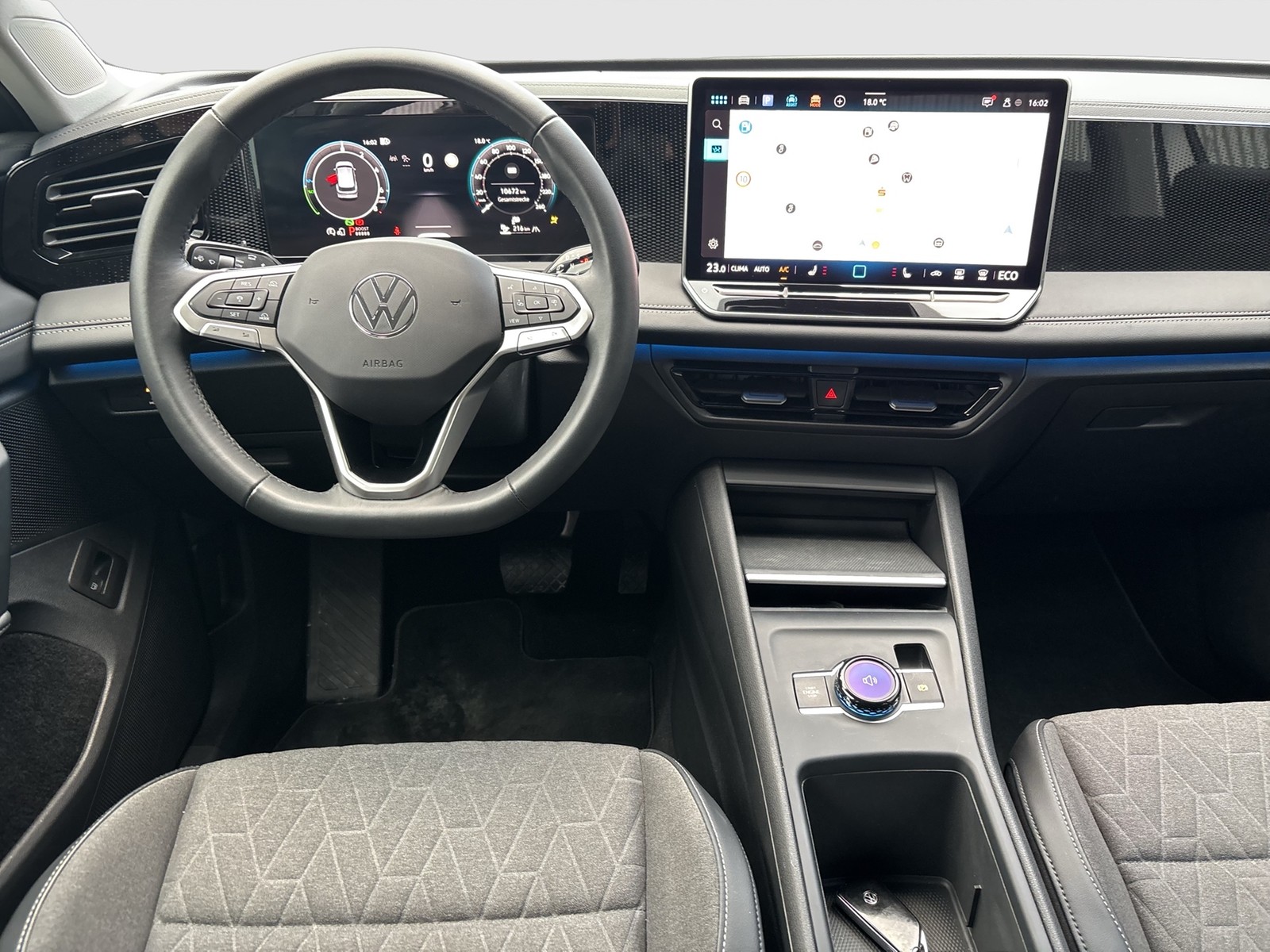 Volkswagen Tiguan 1.5 HYBRID LIFE NEUES MODELL AHK 360°CAM