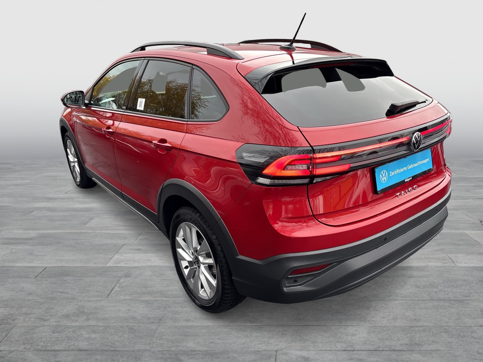 Volkswagen Taigo 1.0 MOVE CAM LM17 NAVI CARPLAY SITZHEIZUNG