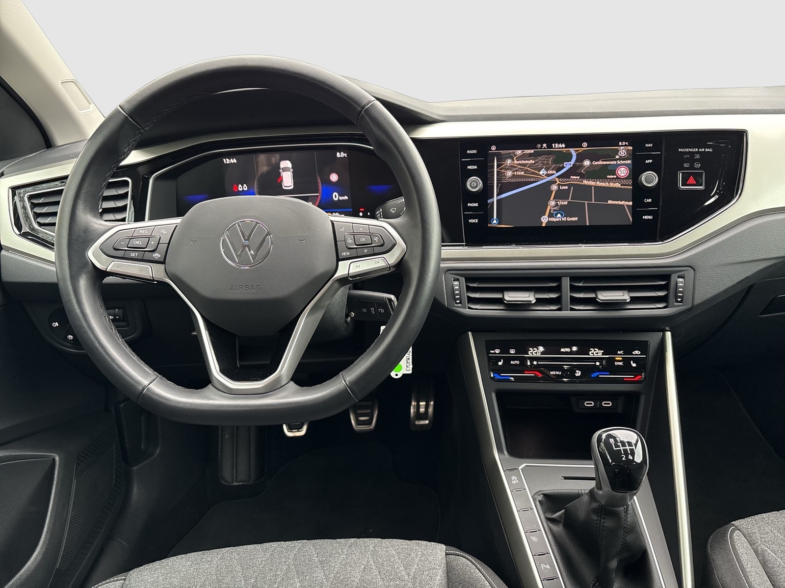 Volkswagen Taigo 1.0 MOVE CAM LM17 NAVI CARPLAY SITZHEIZUNG