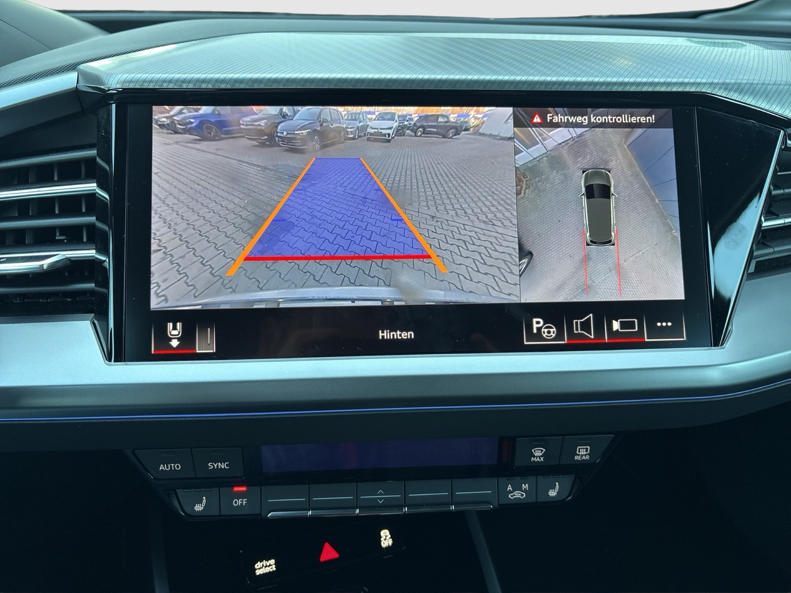 Audi Q4 e-tron 55 quattro advanced WÄRMEPUMPE 360°CAM