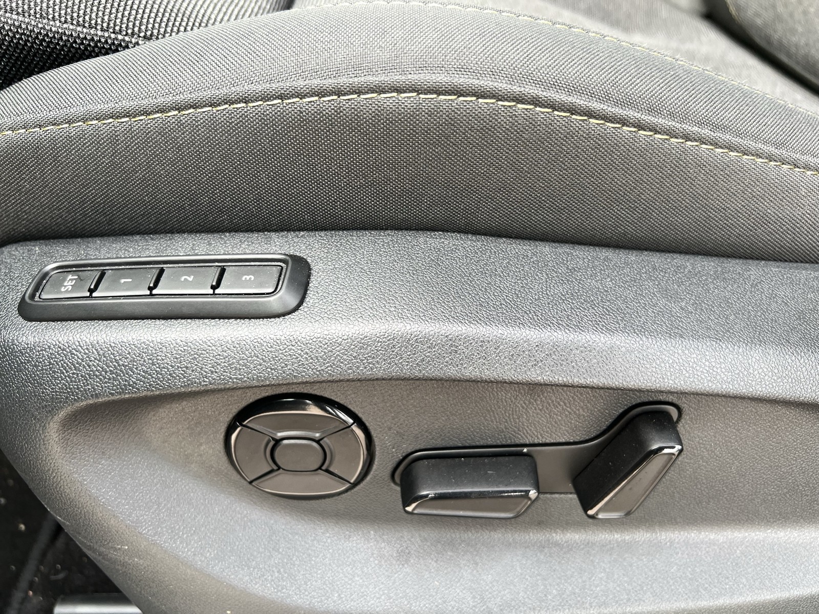 Skoda Kodiaq 2.0 SELECTION AHK 360°CAM HEAD-UP MATRIX