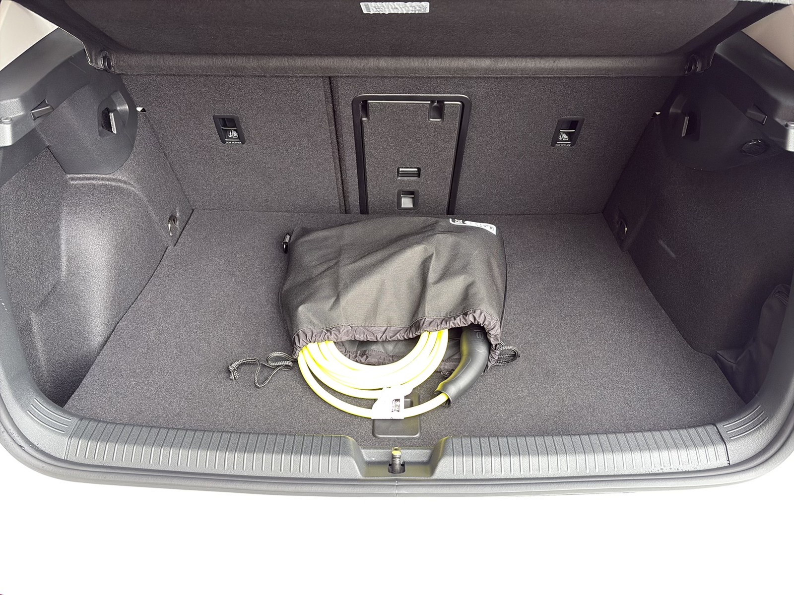 Volkswagen Golf VIII 1.5 HYBRID GOAL FACELIFT ACC LM17