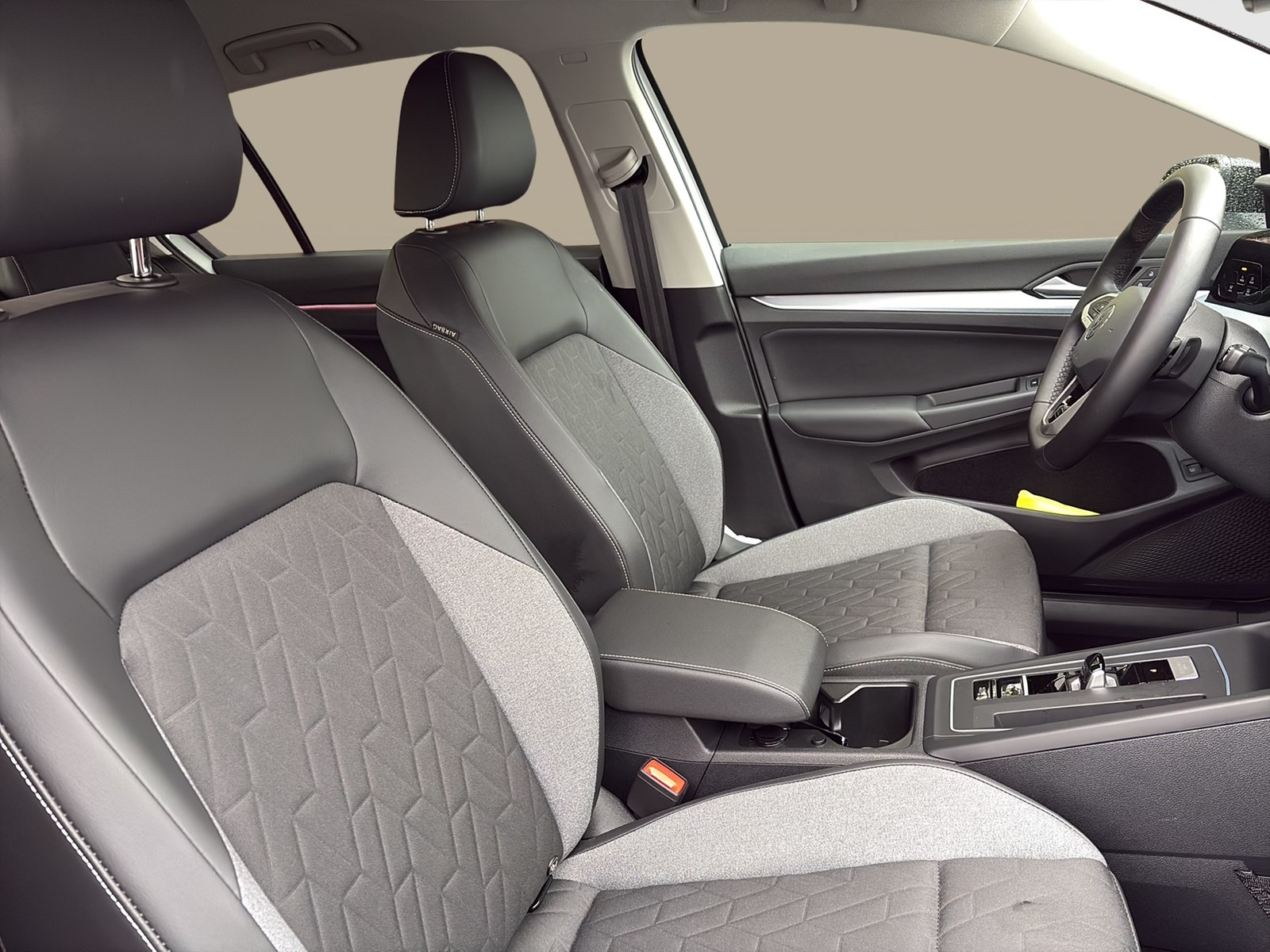 Volkswagen Golf VIII 1.5 HYBRID GOAL FACELIFT ACC LM17