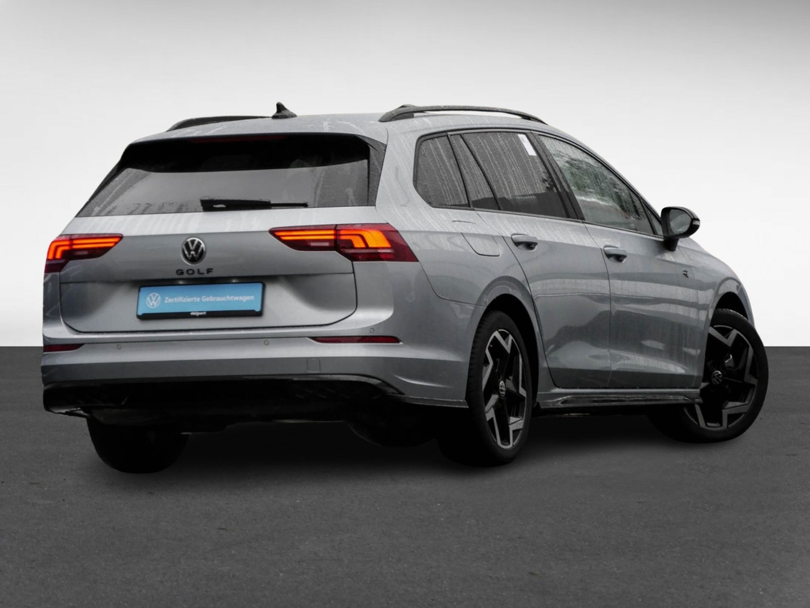 Volkswagen Golf Variant VIII 1.5 R-LINE FACELIFT CAM ACC