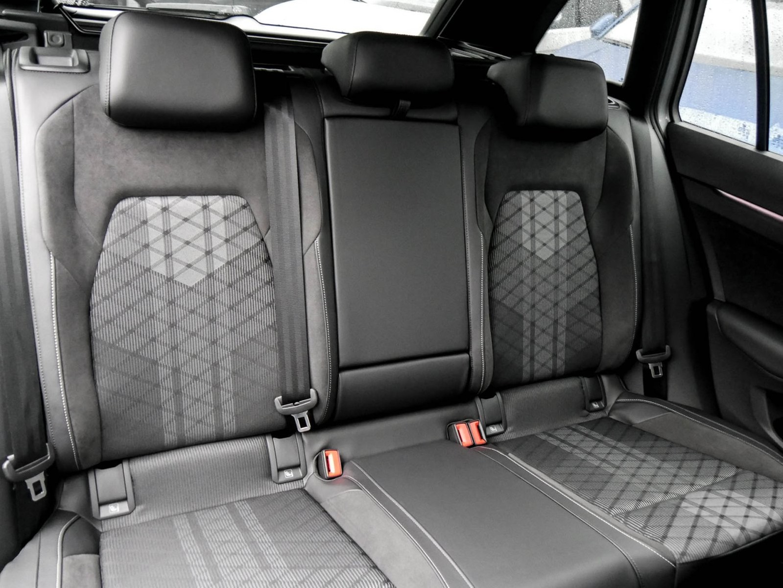 Volkswagen Golf Variant VIII 1.5 R-LINE FACELIFT CAM ACC