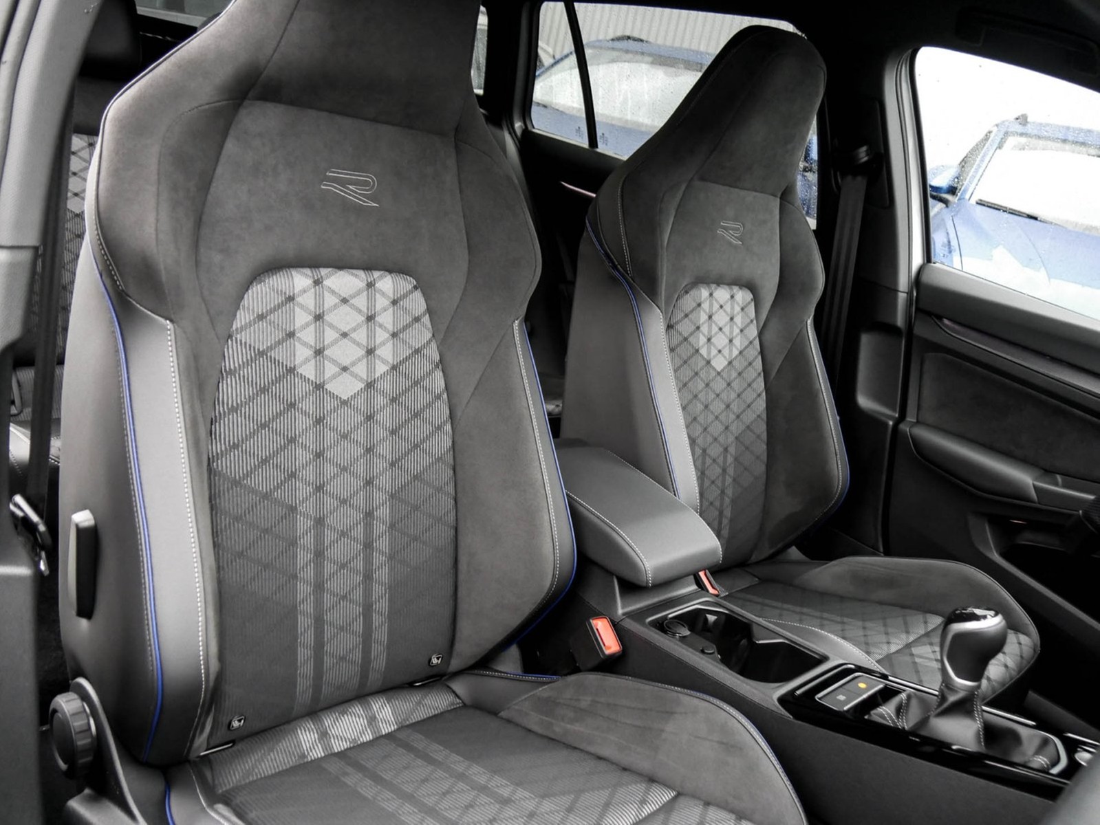 Volkswagen Golf Variant VIII 1.5 R-LINE FACELIFT CAM ACC