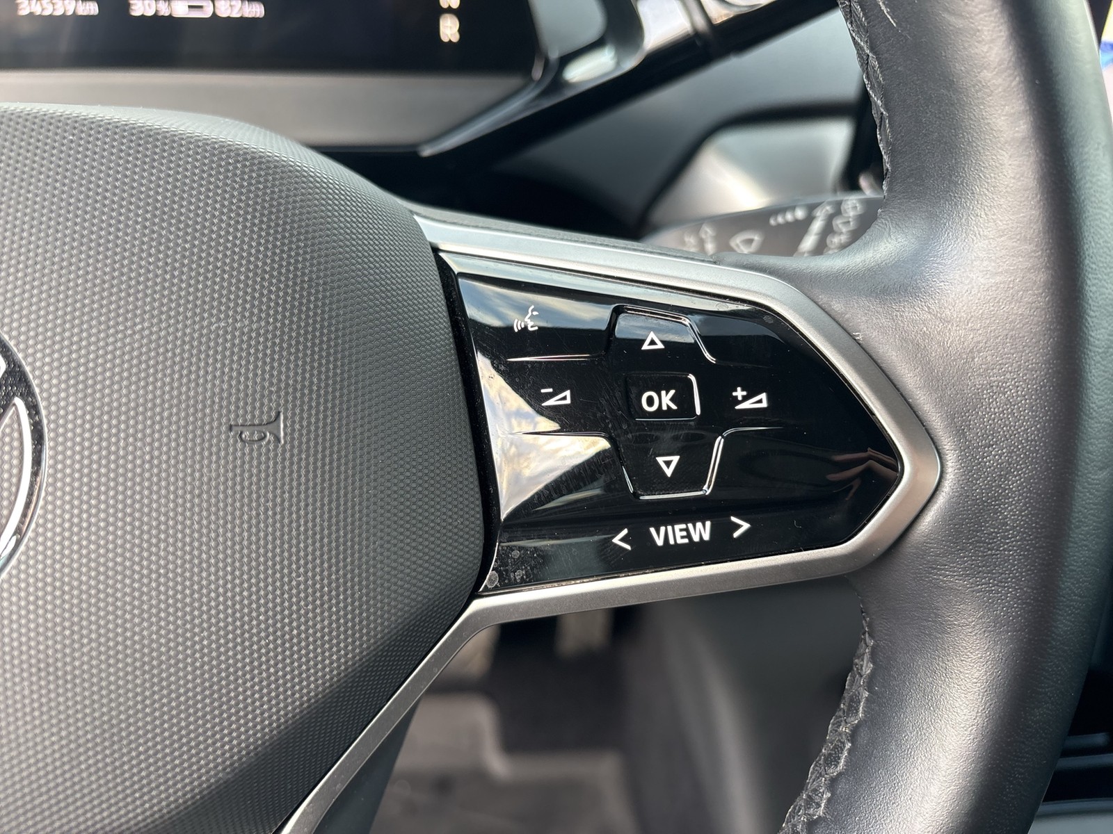 Volkswagen ID.4 PURE NAVI CARPLAY SITZHEIZUNG LED