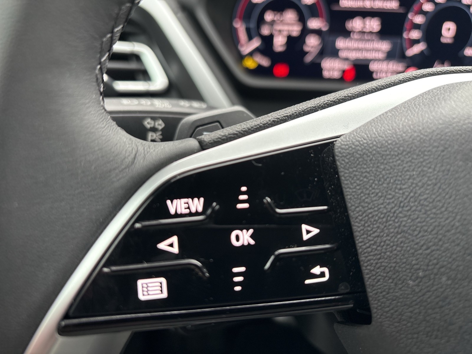 Audi Q4 e-tron 45 S LINE LM20 E-KLAPPE NAVI+ CARPLAY