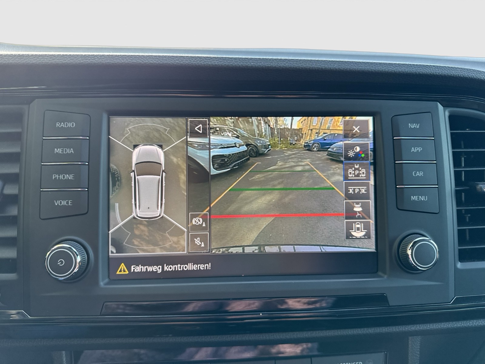 Cupra Ateca 2.0 4X4 PANO AHK 360°CAM ALU19 eKLAPPE NAVI