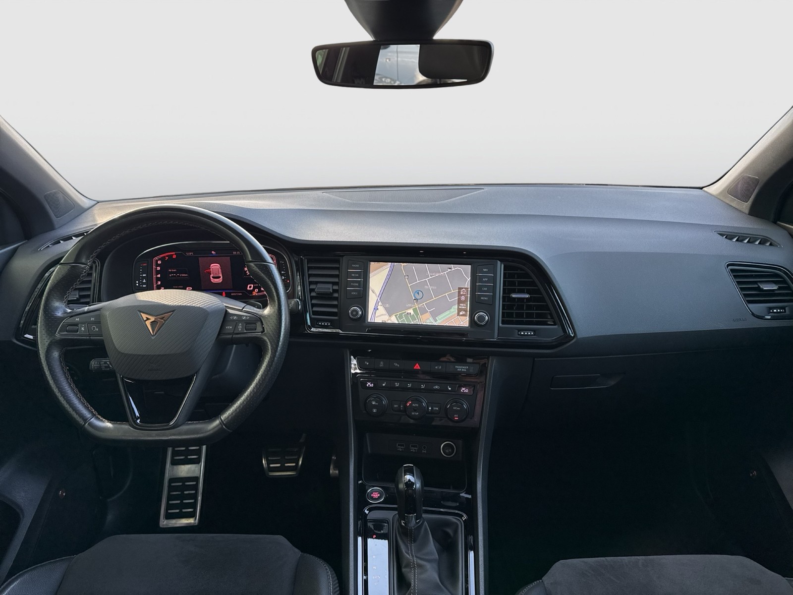 Cupra Ateca 2.0 4X4 PANO AHK 360°CAM ALU19 eKLAPPE NAVI