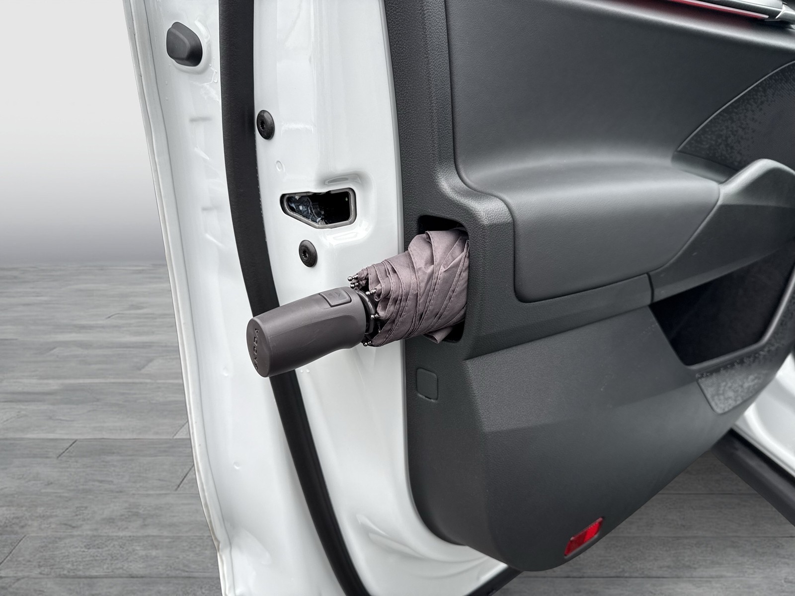 Skoda Elroq 85 Sportline AHK ACC HuD NAV 360 Grad