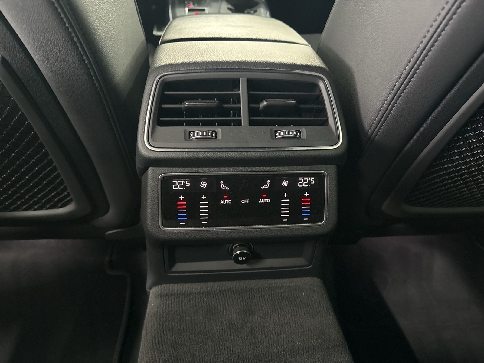 Audi A6 Avant 55 Q. HYBRID S LINE PANO AHK B&O