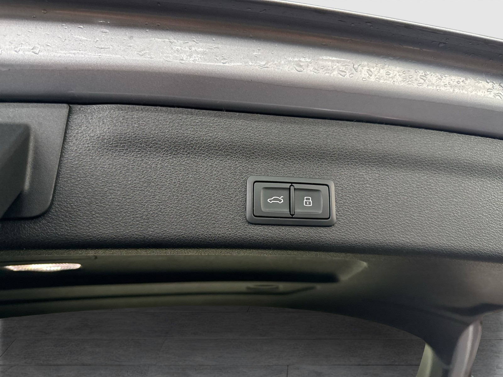 Audi A6 Avant 55 Q. HYBRID S LINE PANO AHK B&O