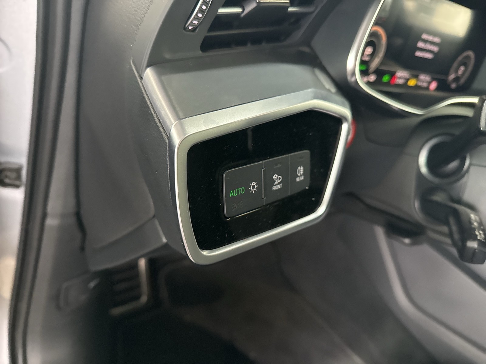 Audi A6 Avant 55 Q. HYBRID S LINE PANO AHK B&O