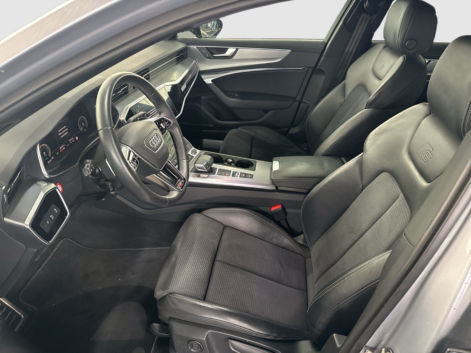 Audi A6 Avant 55 Q. HYBRID S LINE PANO AHK B&O