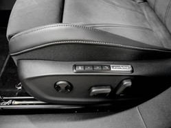 Volkswagen ID.7 Tourer PRO BLACK STYLE AHK 360°CAM ACC LM20