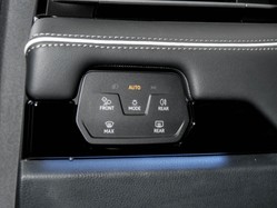 Volkswagen ID.7 Tourer PRO BLACK STYLE AHK 360°CAM ACC LM20