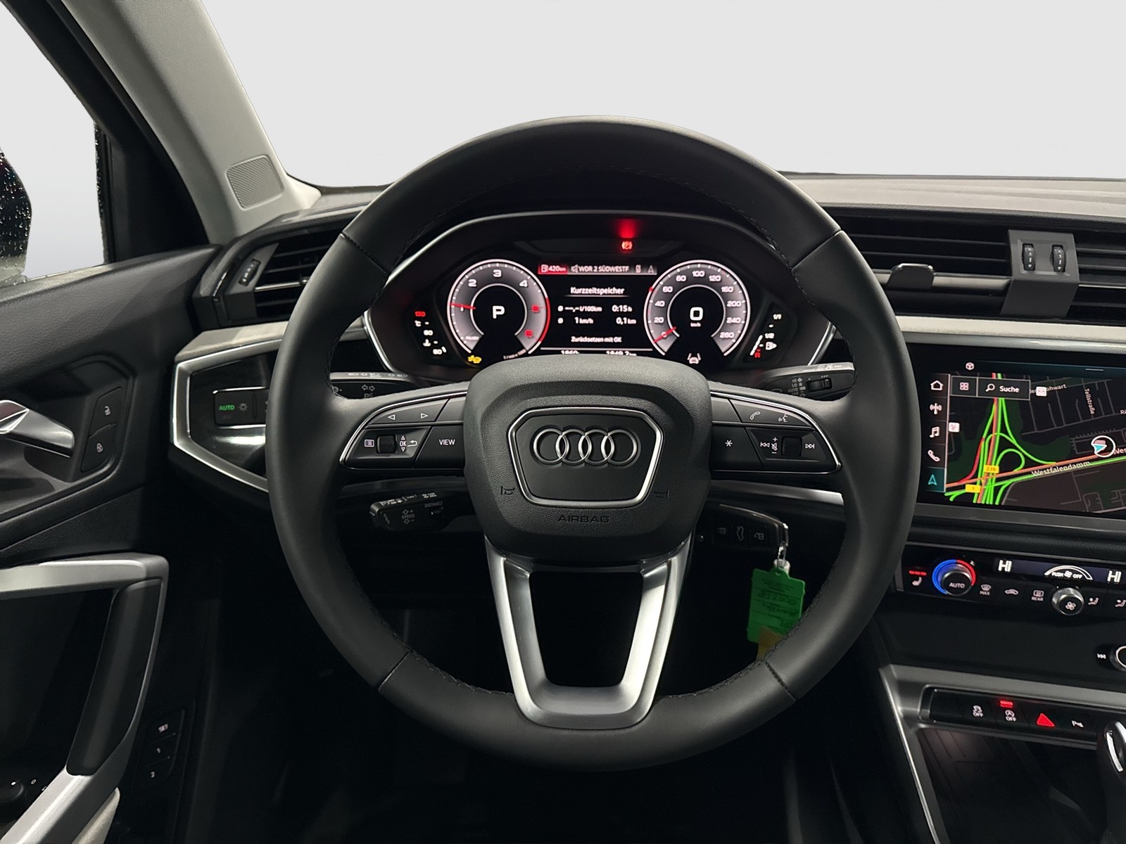 Audi Q3 35 PANO KAMERA ALU18 eKLAPPE NAVI+ SITZHEIZ.