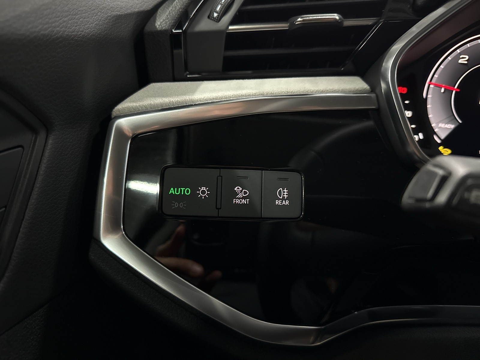 Audi Q3 35 PANO KAMERA ALU18 eKLAPPE NAVI+ SITZHEIZ.