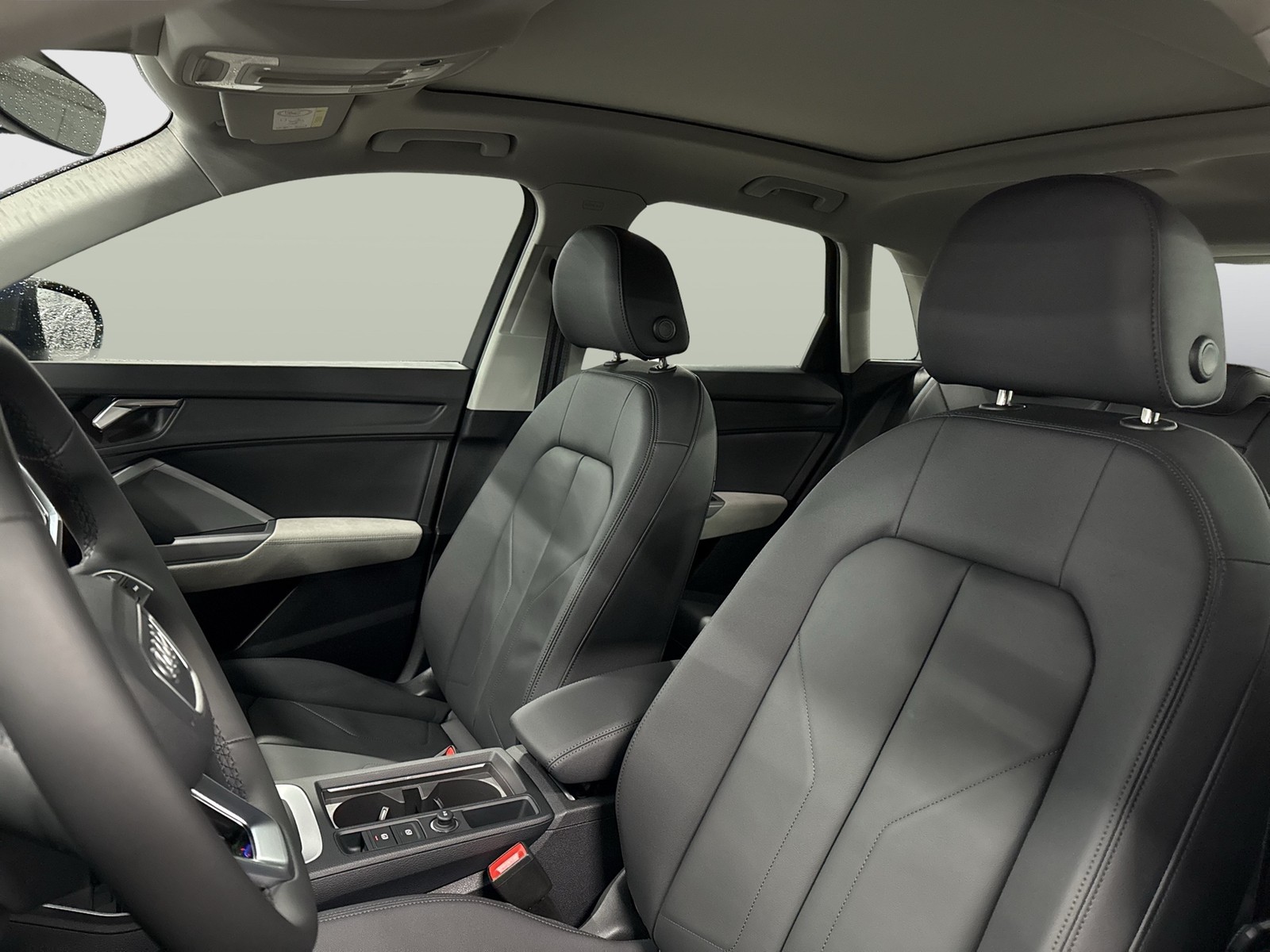 Audi Q3 35 PANO KAMERA ALU18 eKLAPPE NAVI+ SITZHEIZ.