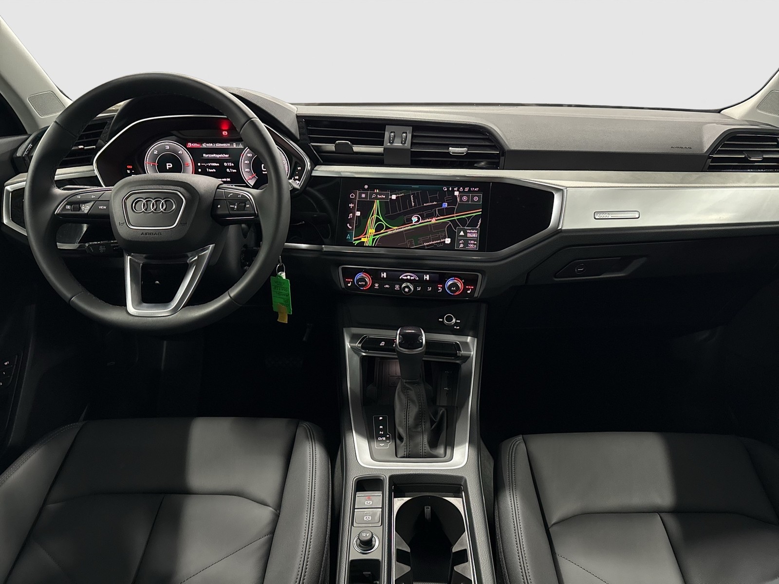 Audi Q3 35 PANO KAMERA ALU18 eKLAPPE NAVI+ SITZHEIZ.