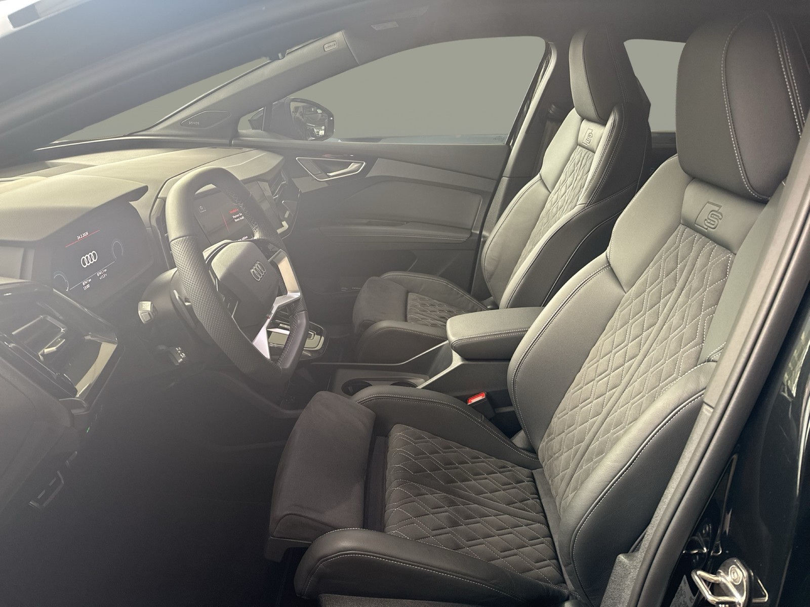 Audi Q4 Sportback 55 e-tron quattro +editionSLine+AHK+Pano+Assistenzpaket+