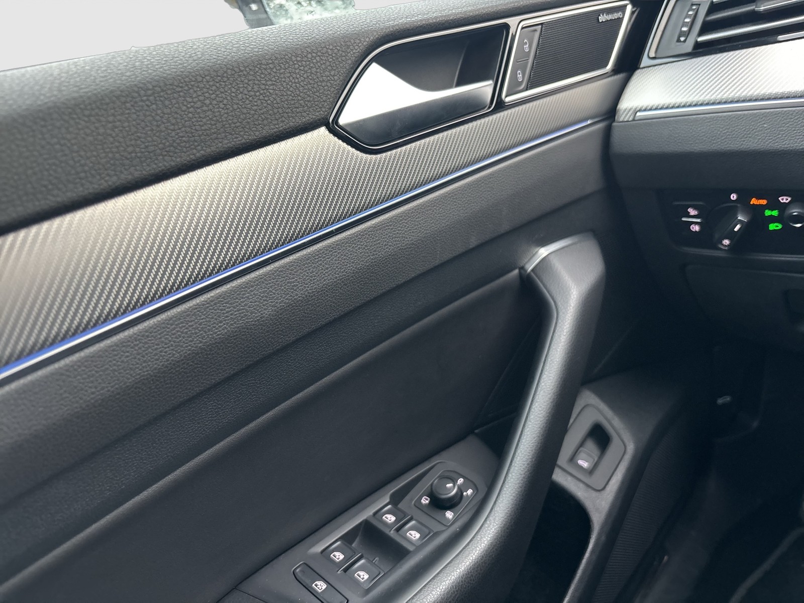 Volkswagen Arteon 2.0 R-Line ALU19 LEDER PANO SOUND 4X4