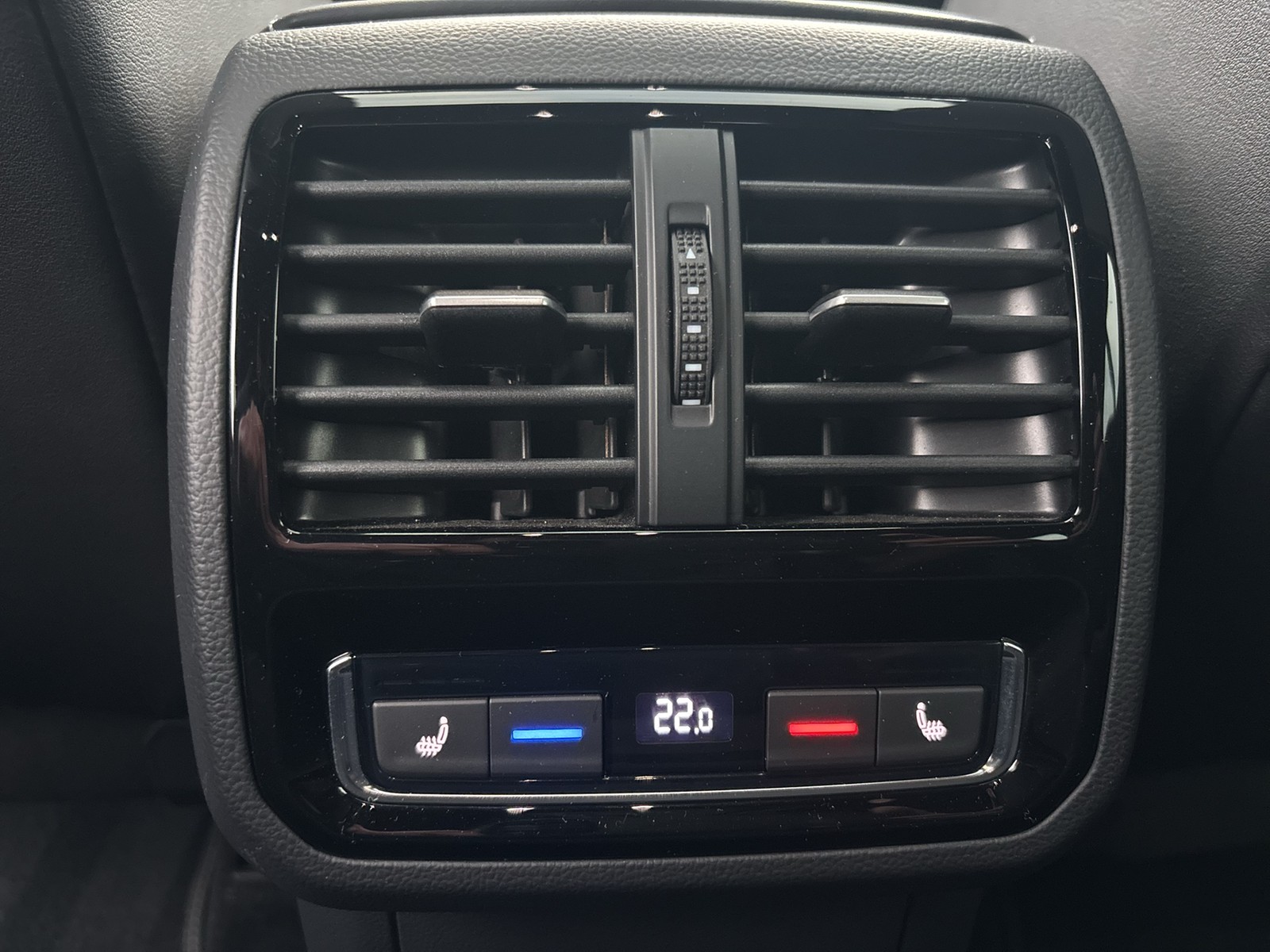 Volkswagen Arteon 2.0 R-Line ALU19 LEDER PANO SOUND 4X4