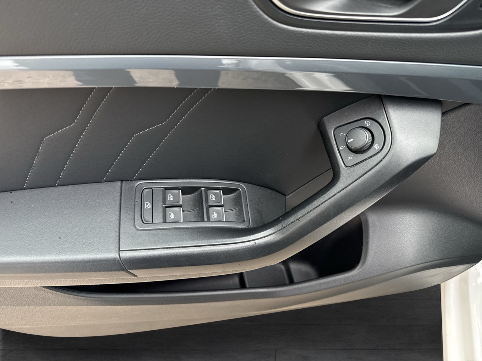 Seat Ateca 2.0 Style AHK eKLAPPE CARPLAY