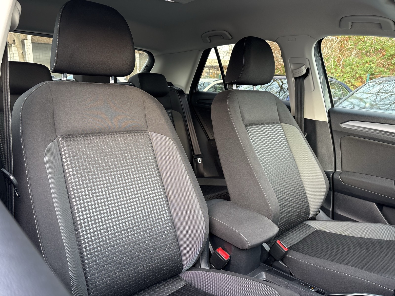 Volkswagen T-Roc 2.0 ACTIVE ACC ALU17 eKLAPPE NAVI SITZHEIZ