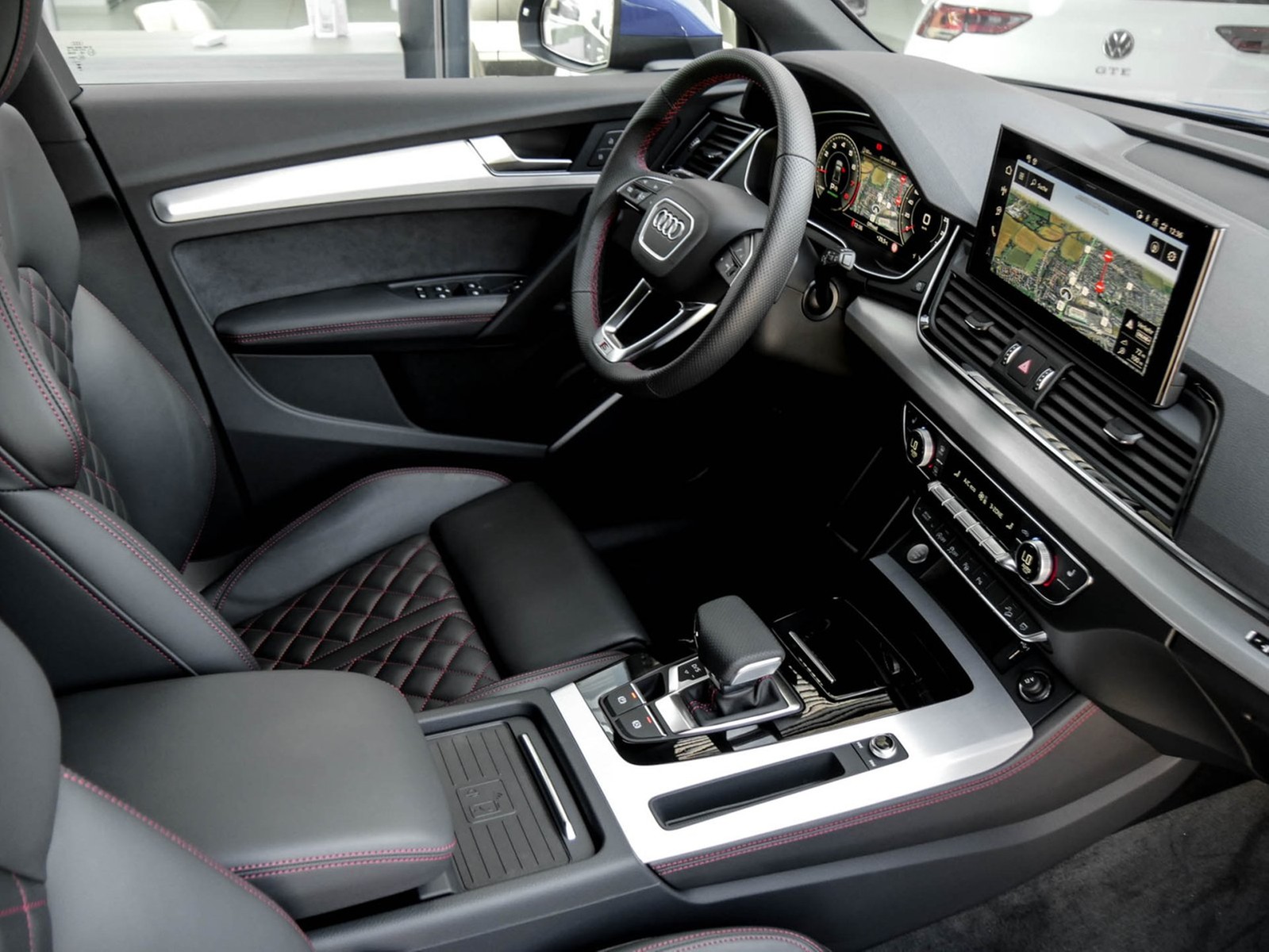 Audi Q5 Sportback 45 quattro S LINE PANO AHK CAM LM21