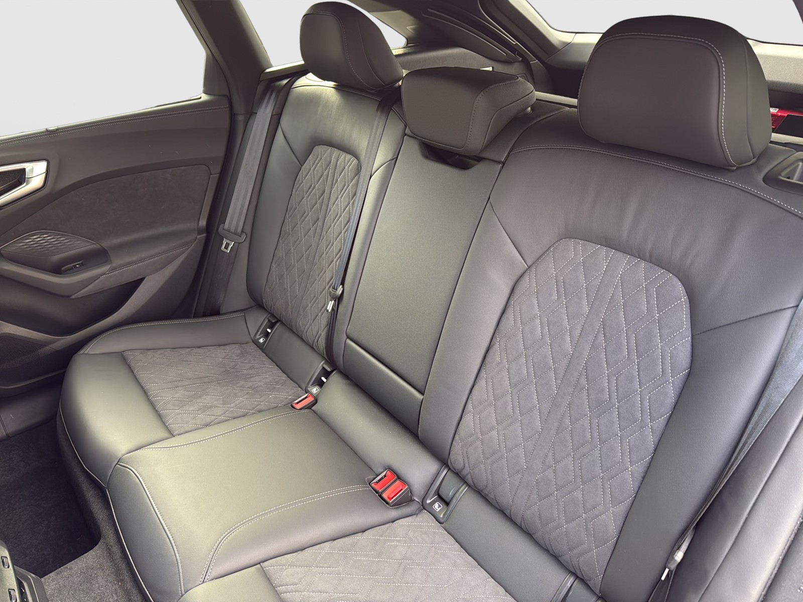 Audi A5 Avant TDI quattro S tronic S line Edition one Techpro+Sportsitze+AHK+B&O+Standheizung