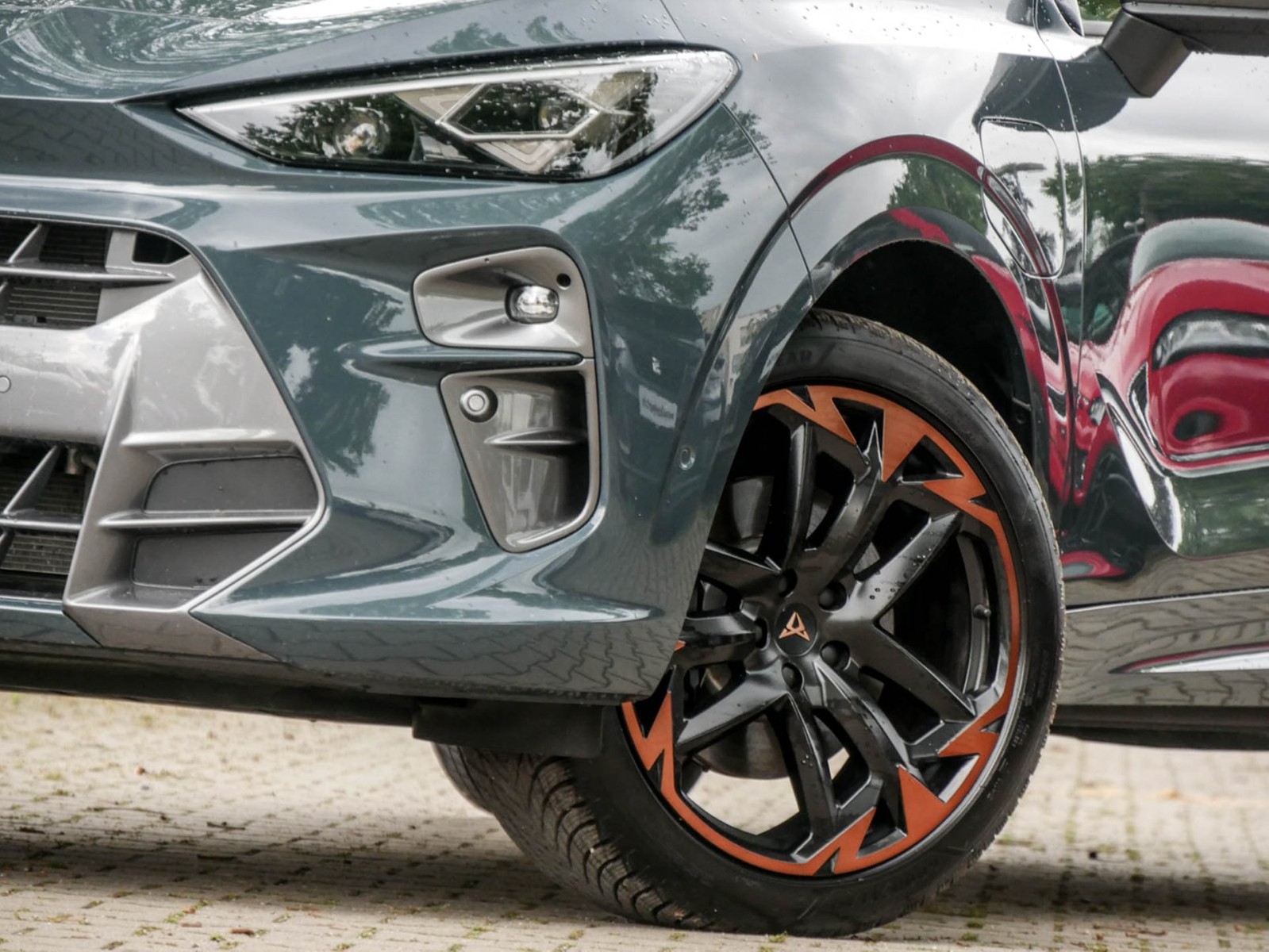 Cupra Terramar 1.5 HYBRID VZ LEDER AHK 360CAM ACC LM20